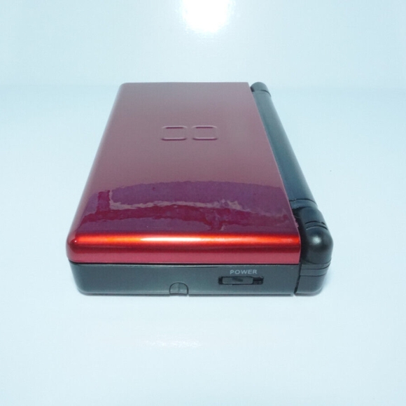 Nintendo DS Lite Crimson Red / Black Handheld Gaming System w/ Charger & Stylus - Picture 9 of 9
